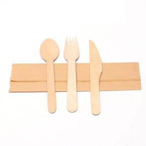 Disposable wooden cutlery